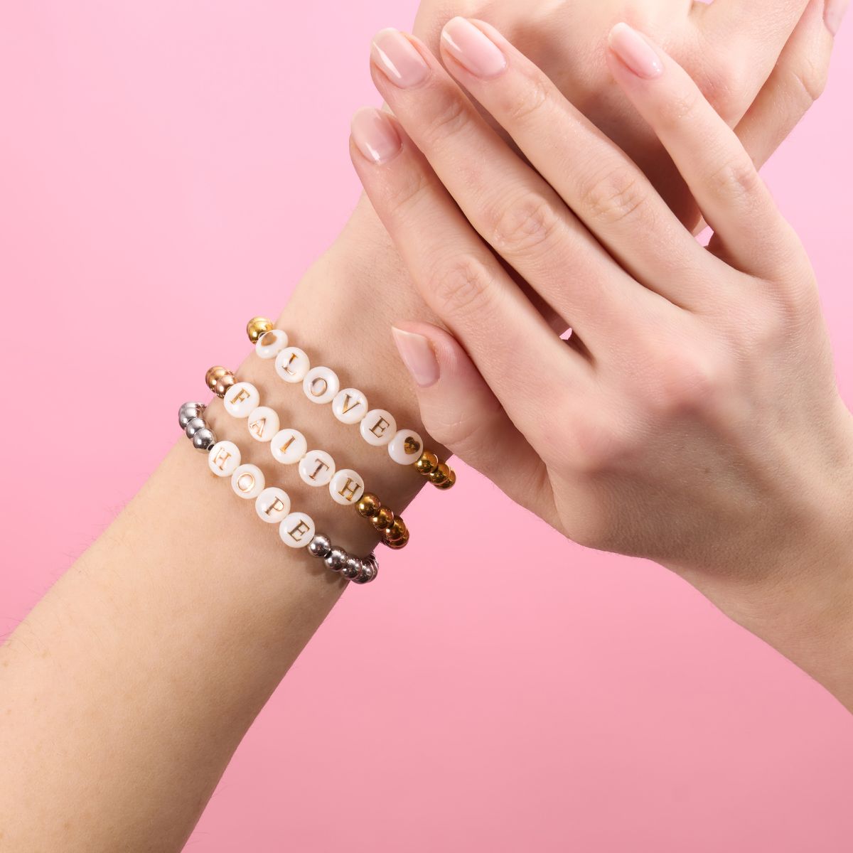 LES BRACELETS DE L'ÈRE DU CONCERT