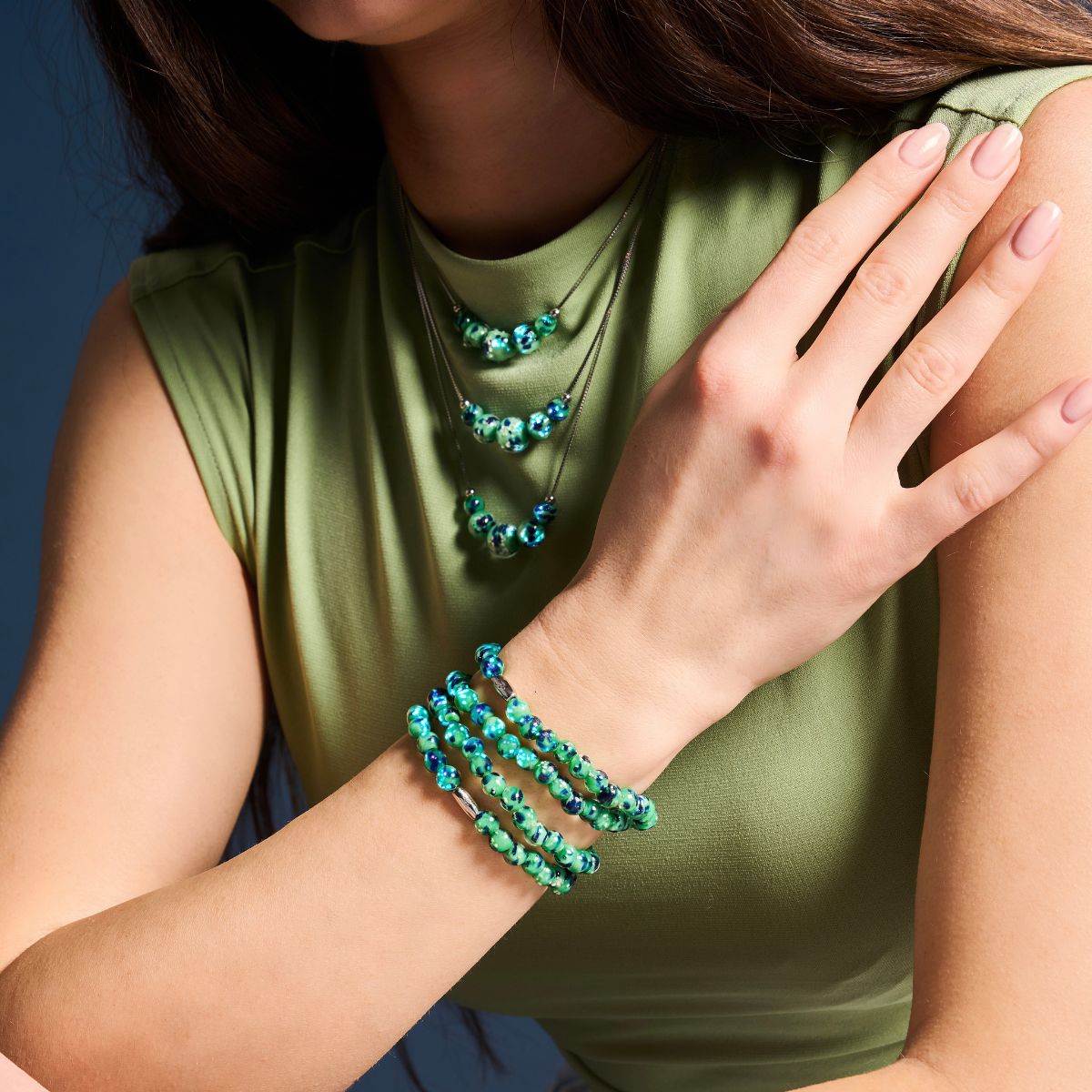 BRACELET OF THE MONTH & FRIENDS