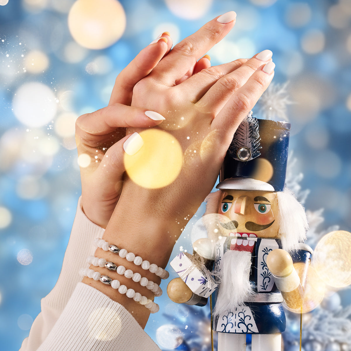 BRACELET OF THE MONTH & FRIENDS