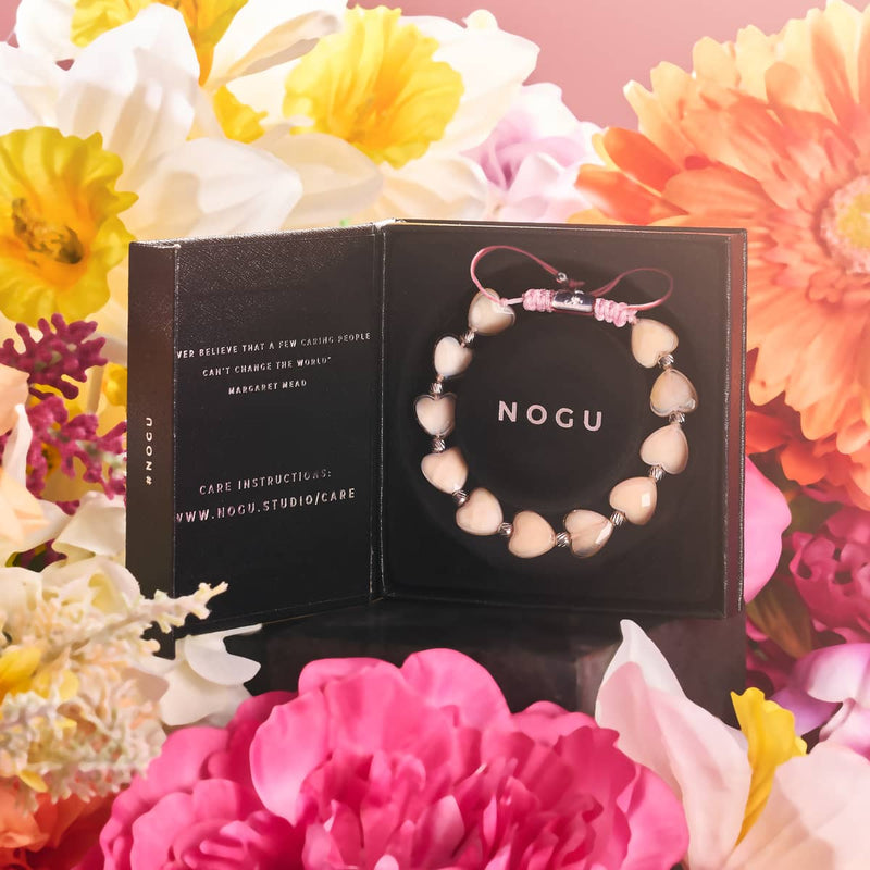 Bracelet en macramé avec cristaux | Cordon de cœur rosé