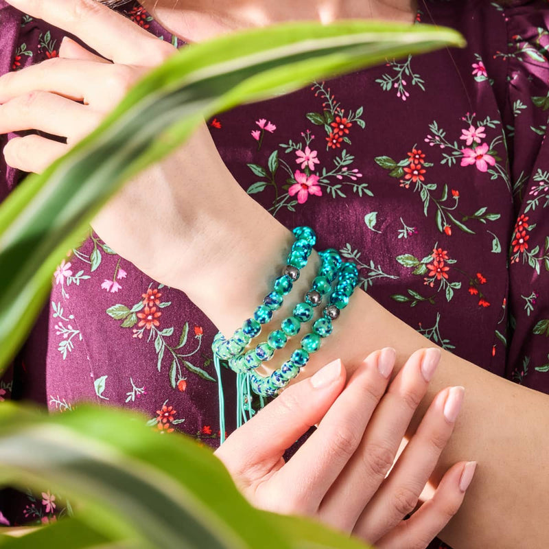 Menthe bleue | Argent | Bracelet en macramé en verre Firefly