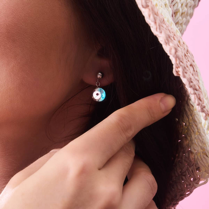 Boucles d'oreilles à tige en forme de goutte d'eau en verre Firefly Evil Eye en argent sterling 925 blanc