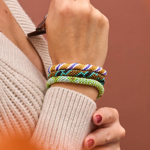 Pins givrés | Bracelet de perles de verre de l'Himalaya