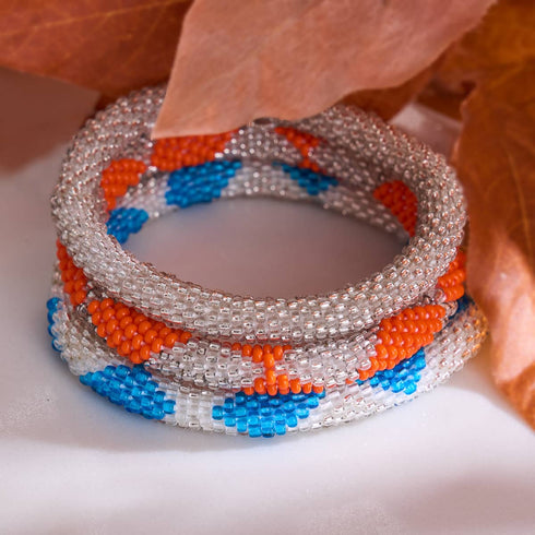 Nuages légers | Bracelet en perles de verre de l'Himalaya