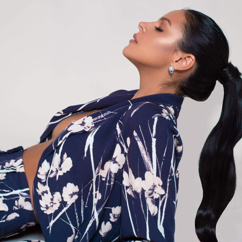 Panthère de Keysi Sayago | Or blanc 18 carats | Boucles d'oreilles en cristal de zircon cubique