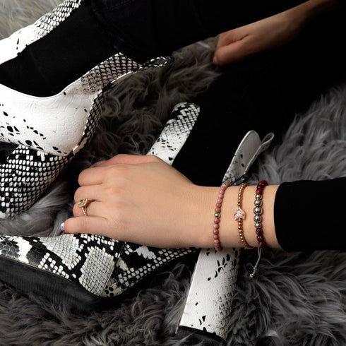Renard de cristal | Or rose 18 carats | Blanc | Bracelet Charmballa en macramé
