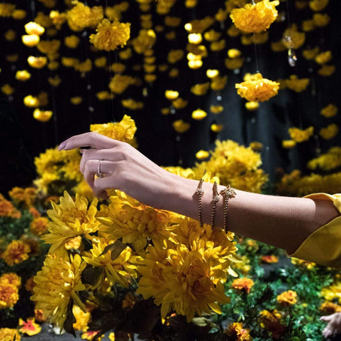 Queen | 18k Gold | Crystal Honeybee Charm Bracelet