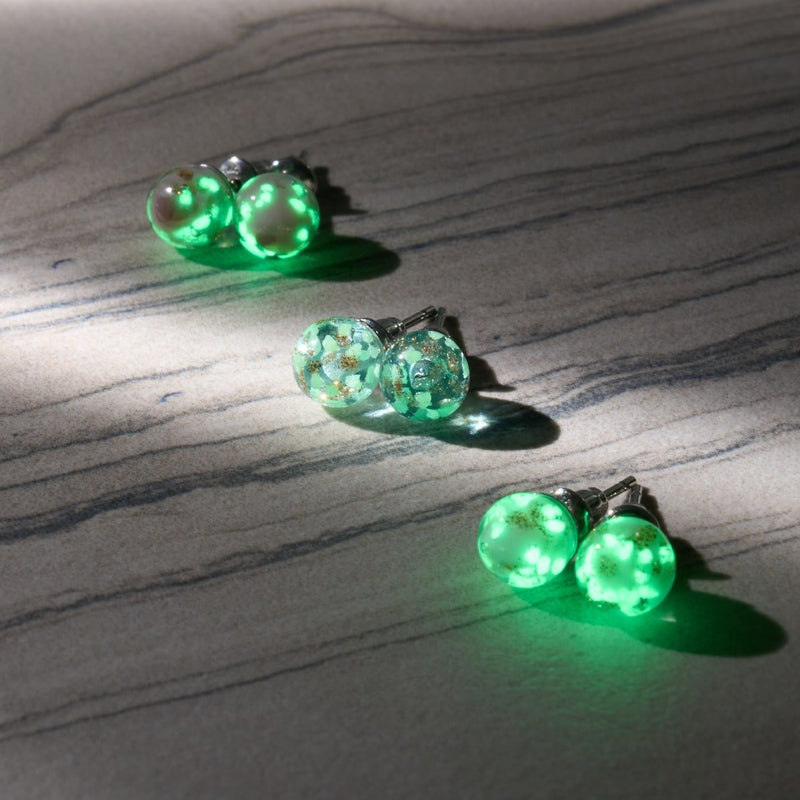 Bleu arctique | Argent sterling .925 | Mini Boucles D'oreilles Tiges En Verre Luciole