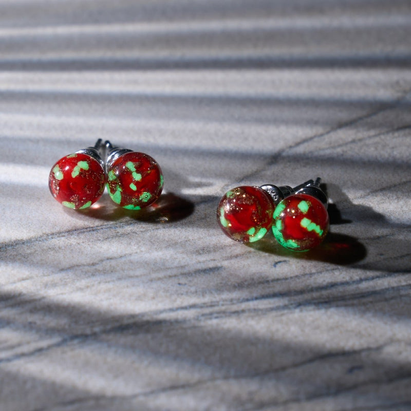 Pourpre | Argent sterling .925 | Mini Boucles D'oreilles Tiges En Verre Luciole