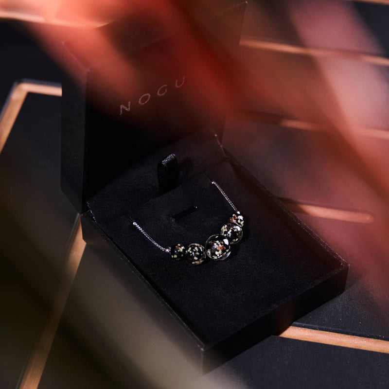 Obsidienne | Argent sterling .925 | Collier fermoir infini en verre luciole