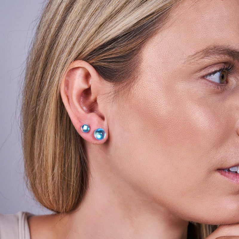 Nébuleuse bleue | Argent sterling .925 | Boucles d'oreilles mini clous Galaxy Glass
