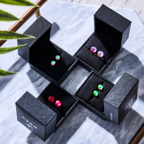 Champagne Supernova | Argent sterling .925 | Boucles d'oreilles mini clous Galaxy Glass