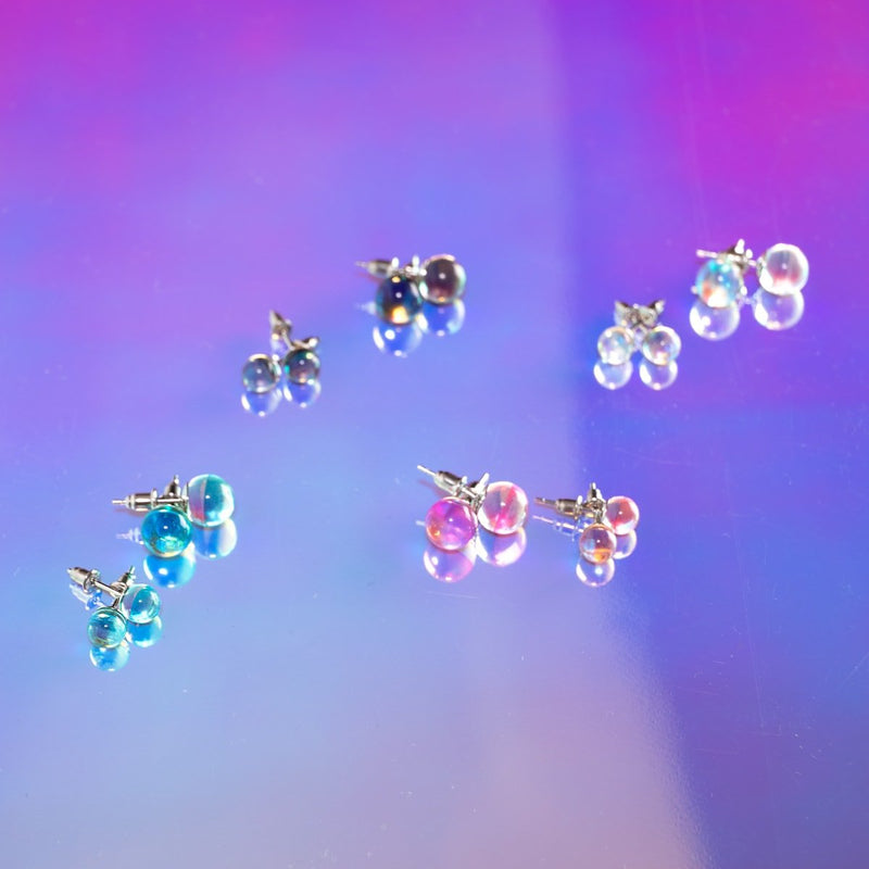 Supernova arc-en-ciel | Argent sterling .925 | Boucles d'oreilles mini clous Galaxy Glass