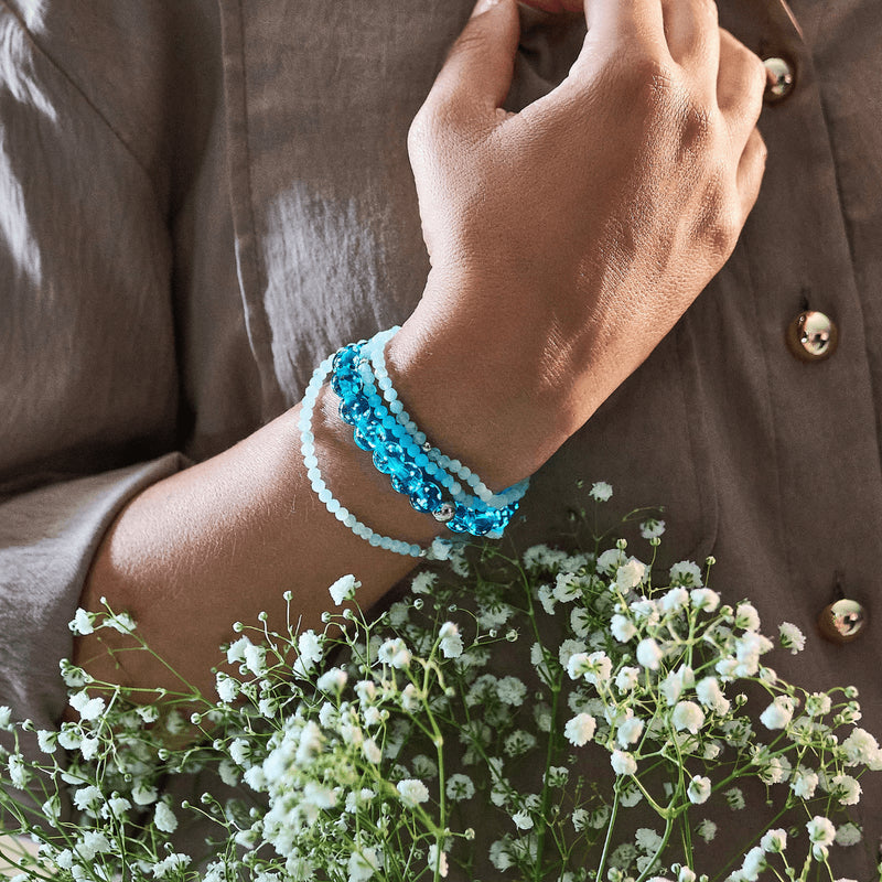 Jade bleu clair | Argent sterling .925 | Enveloppement de pierres précieuses