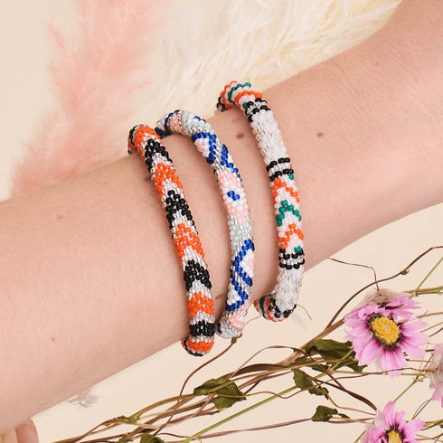 Clémentine Vague | Bracelet de perles de verre de l'Himalaya