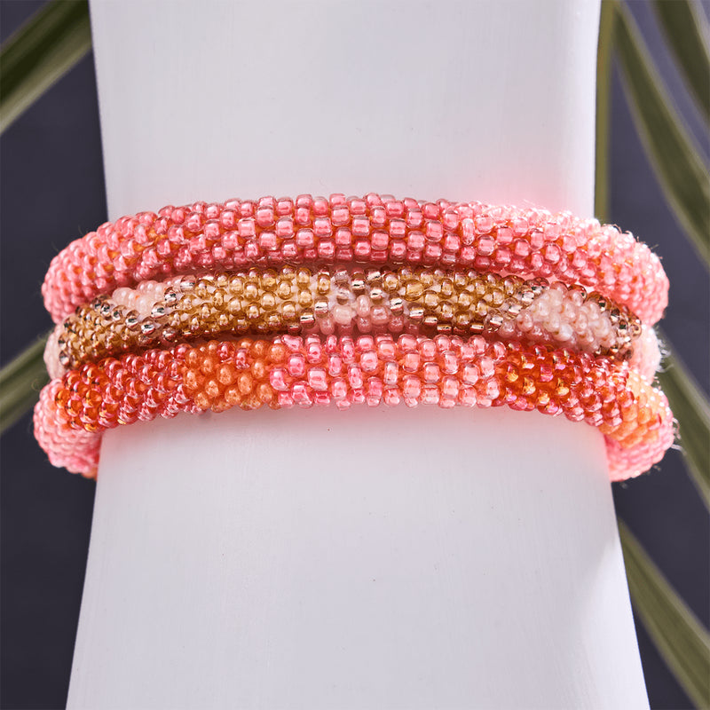 Corail pêche | Bracelet de perles de verre de l'Himalaya