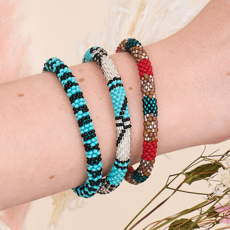 Turquoise Cove | Himalayan Glass Bead Bracelet