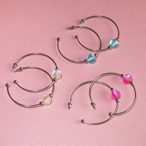 Arc-en-ciel blanc | Argent | Boucles d'oreilles créoles en verre sirène