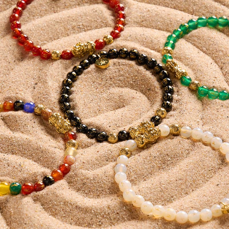 Mini Pixiu Feng Shui Bracelet | FIVE Elements | Chakra Agate x 18k Gold