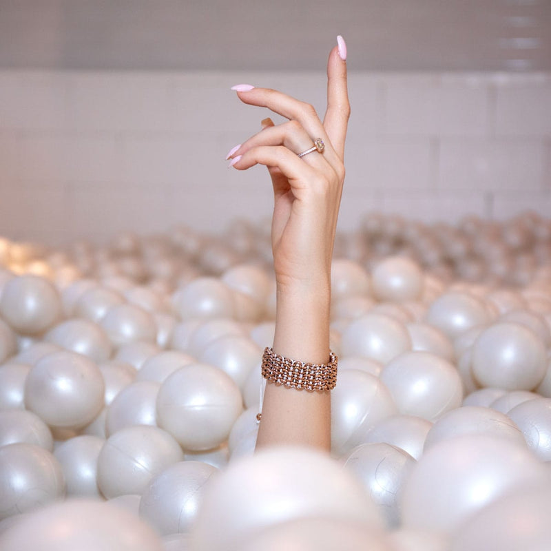 Liens arbre paresseux | Bracelet Kismet de luxe | Blanc x or rose