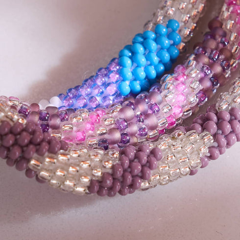 Purple Emperor | Bracelet en perles de verre de l'Himalaya