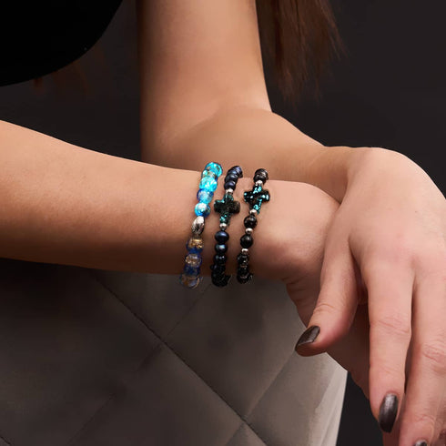 Jeanne d'Arc | Argent sterling 925 | Bracelet croix en verre luciole obsidienne et perles d'eau douce noires 