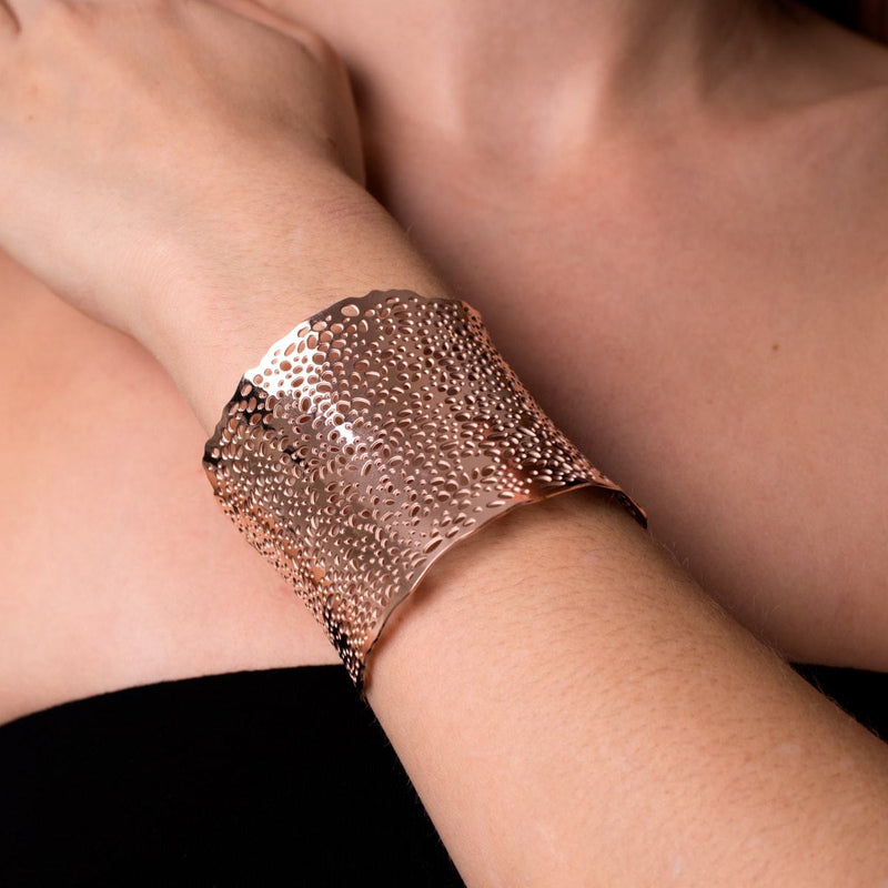 Corail | Or rose 18 carats | Manchette découpée au laser